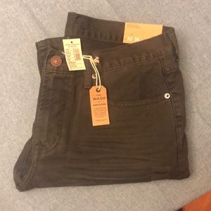 NWT - American Eagle slim straight jeans 32x34